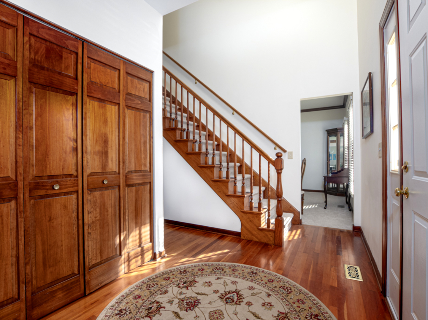 1351 Callen Lane, Des Plaines, IL 60016