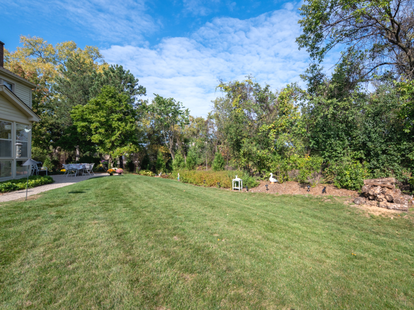 1351 Callen Lane, Des Plaines, IL 60016