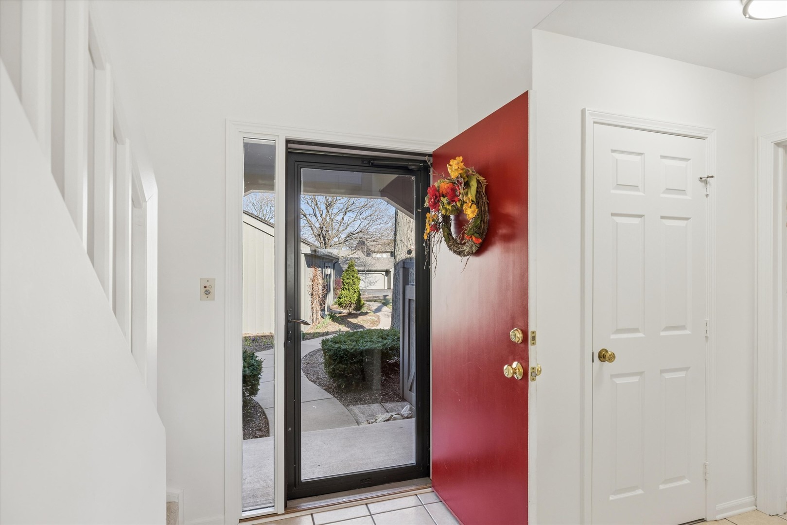 404 Shoreline Road #298, Lake Barrington, IL 60010