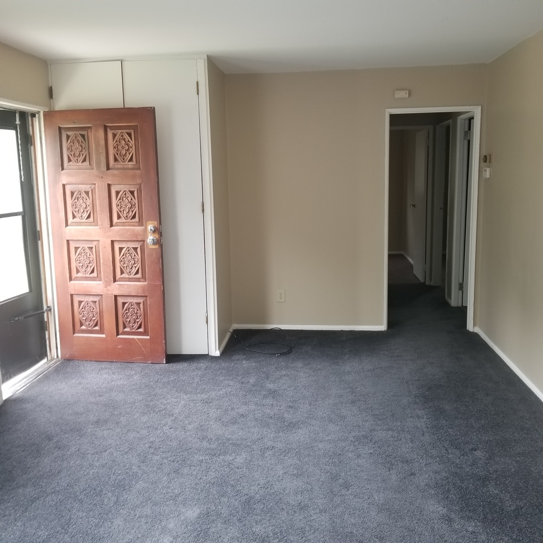 302 Saint Jude Avenue, Joliet, IL 60436