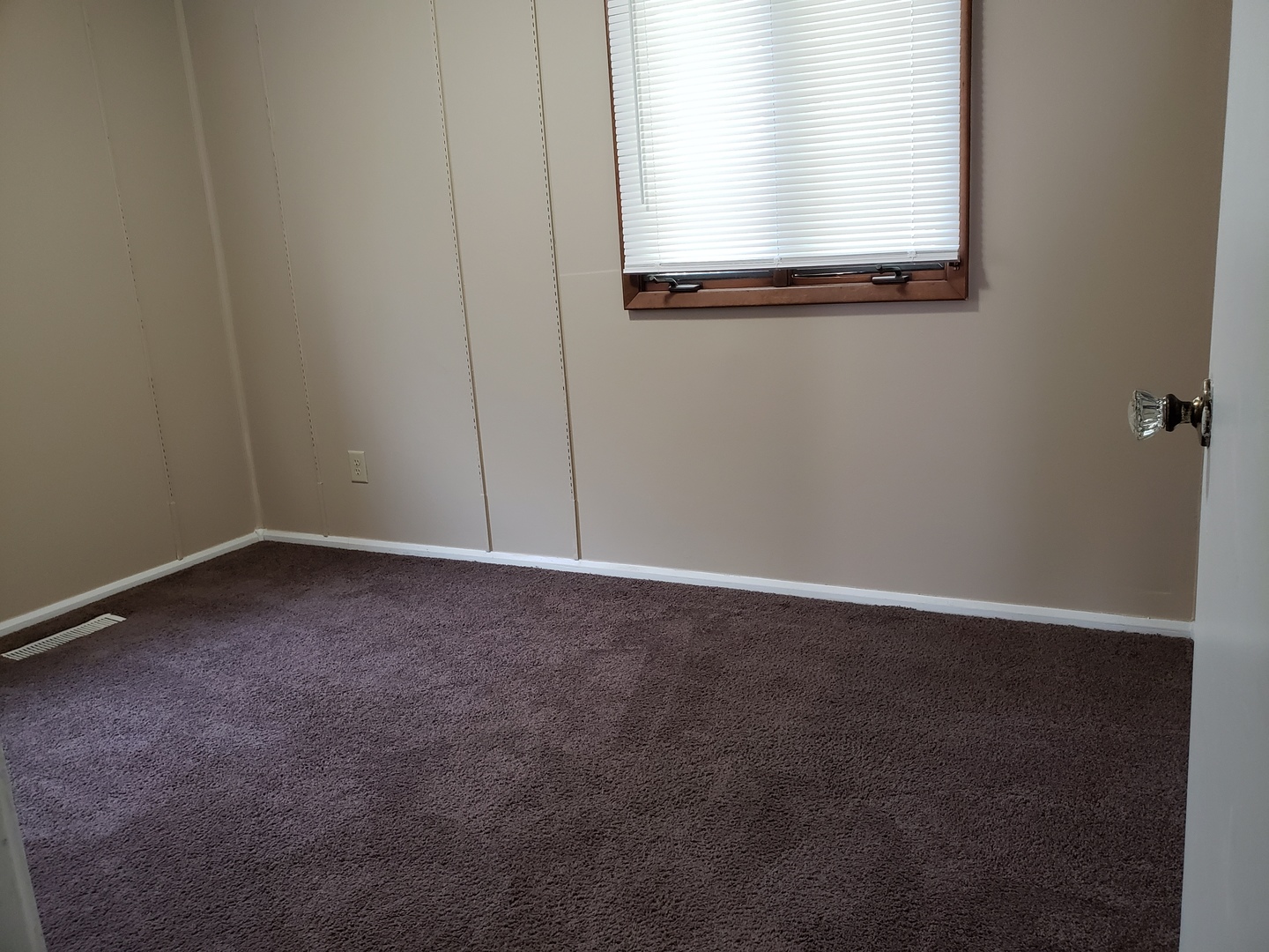 302 Saint Jude Avenue, Joliet, IL 60436