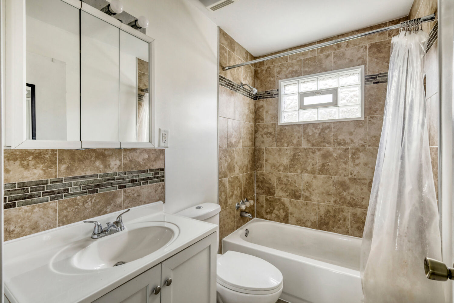 14912 S San Francisco Avenue, Posen, IL 60469