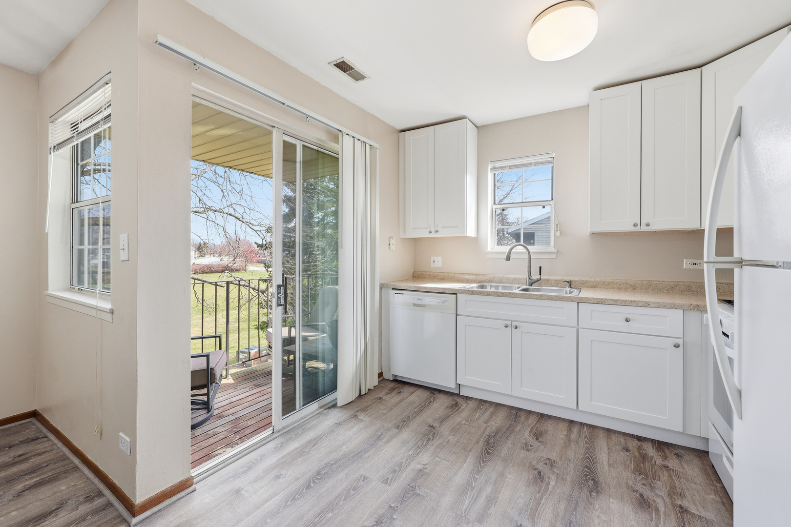 36 Gant Circle #H, Streamwood, IL 60107