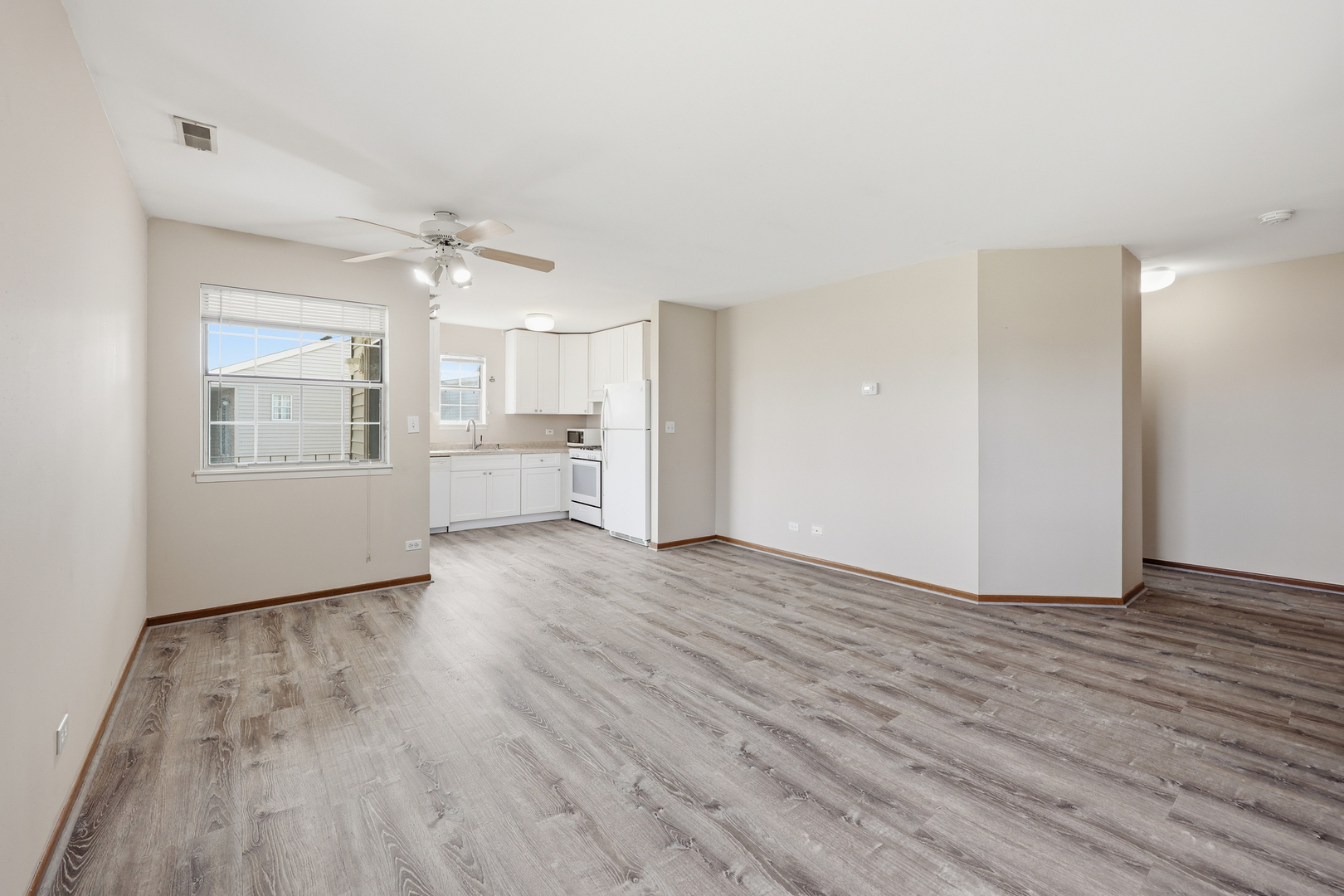 36 Gant Circle #H, Streamwood, IL 60107