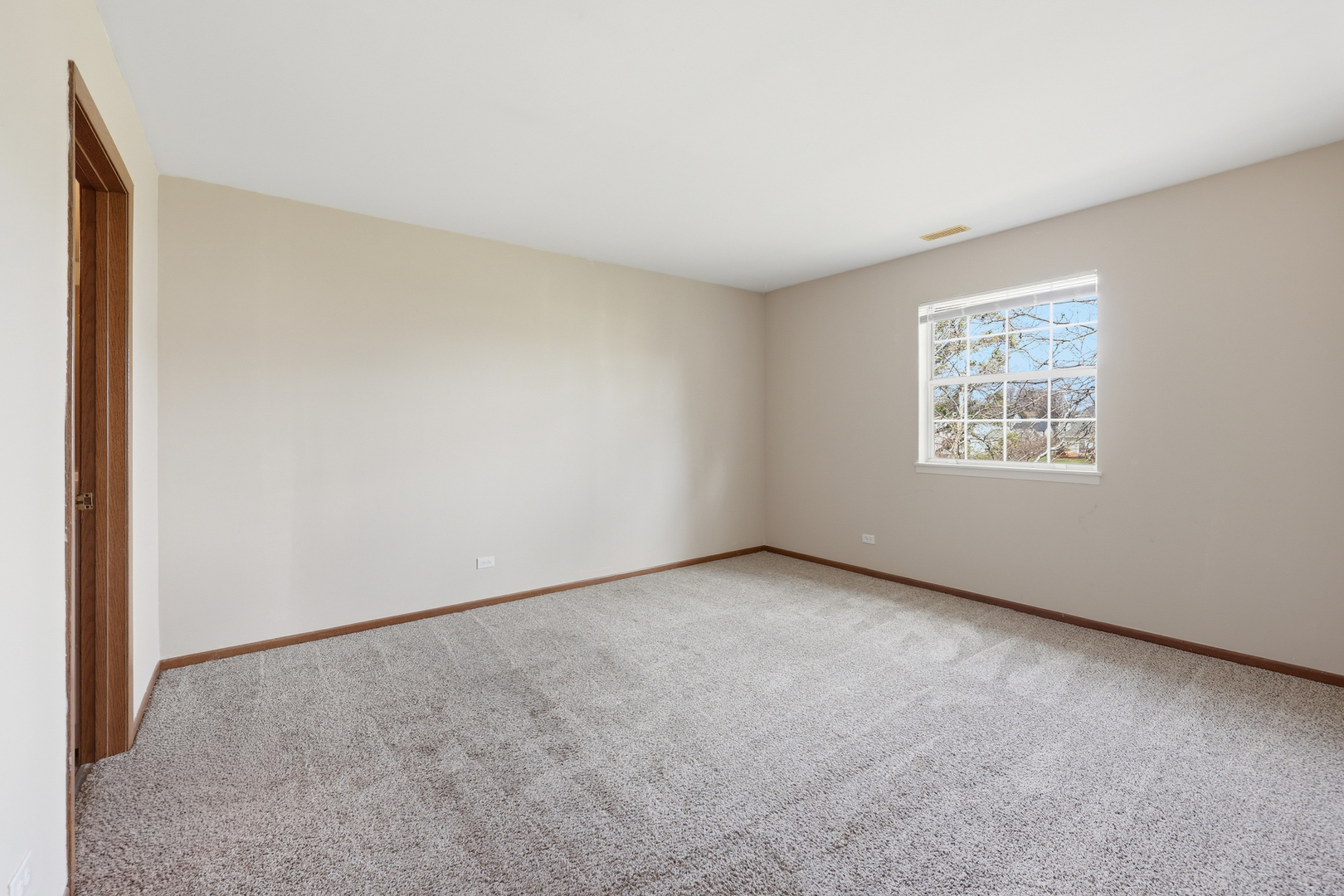 36 Gant Circle #H, Streamwood, IL 60107