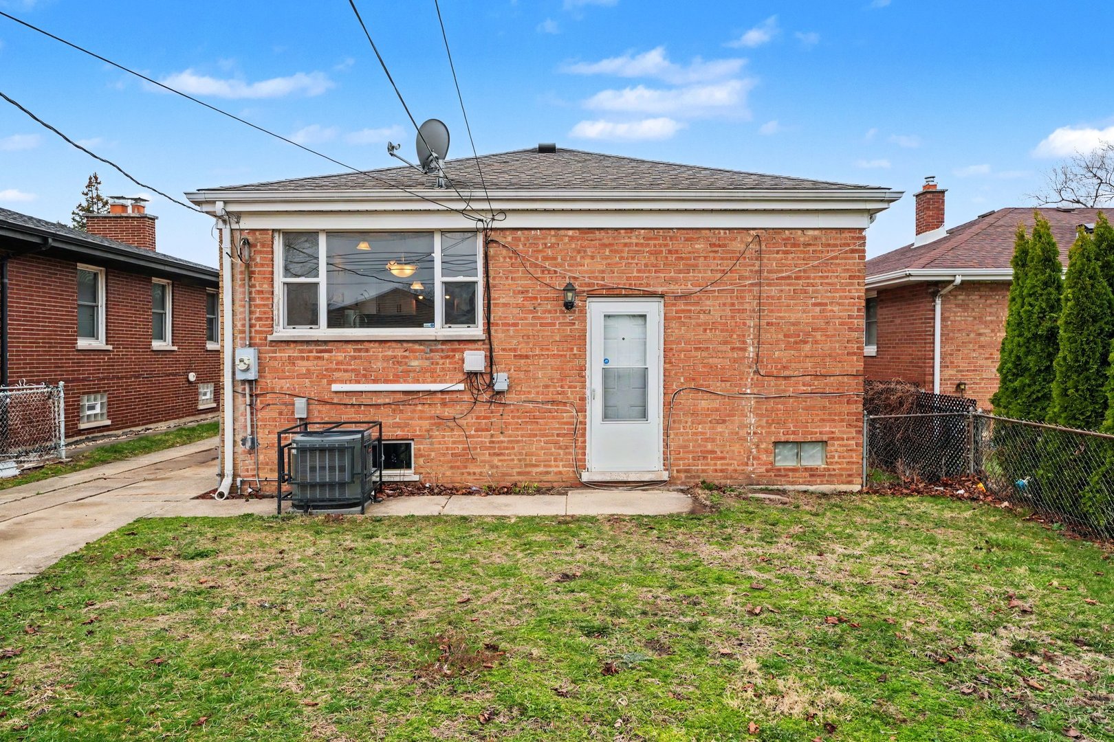 445 Luella Avenue, Calumet City, IL 60409