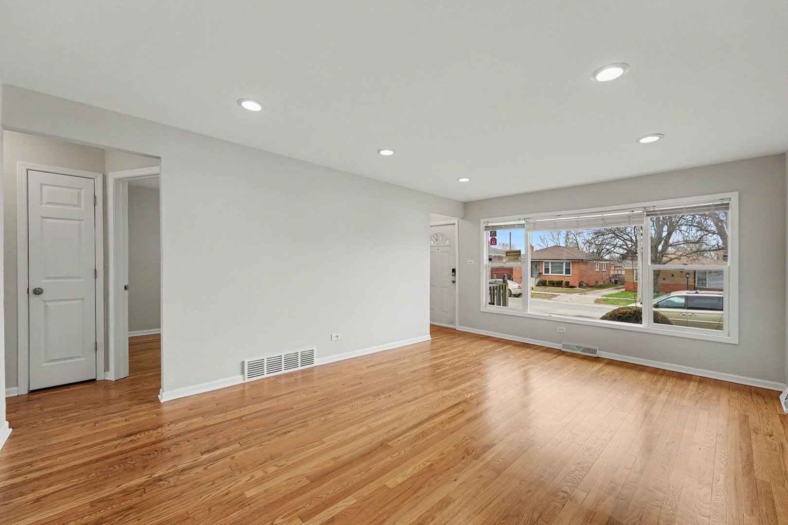 445 Luella Avenue, Calumet City, IL 60409