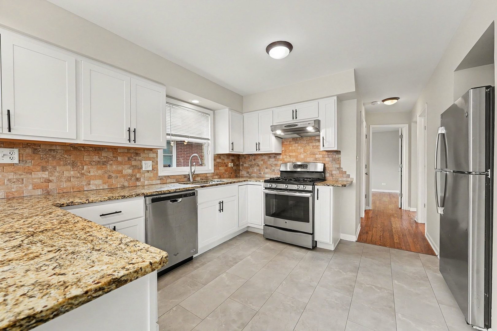 445 Luella Avenue, Calumet City, IL 60409