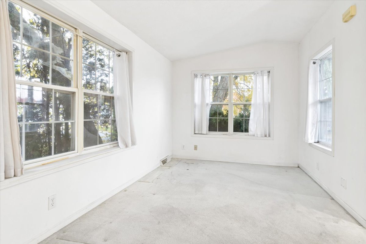 124 Cardinal Lane #B, Sandwich, IL 60548