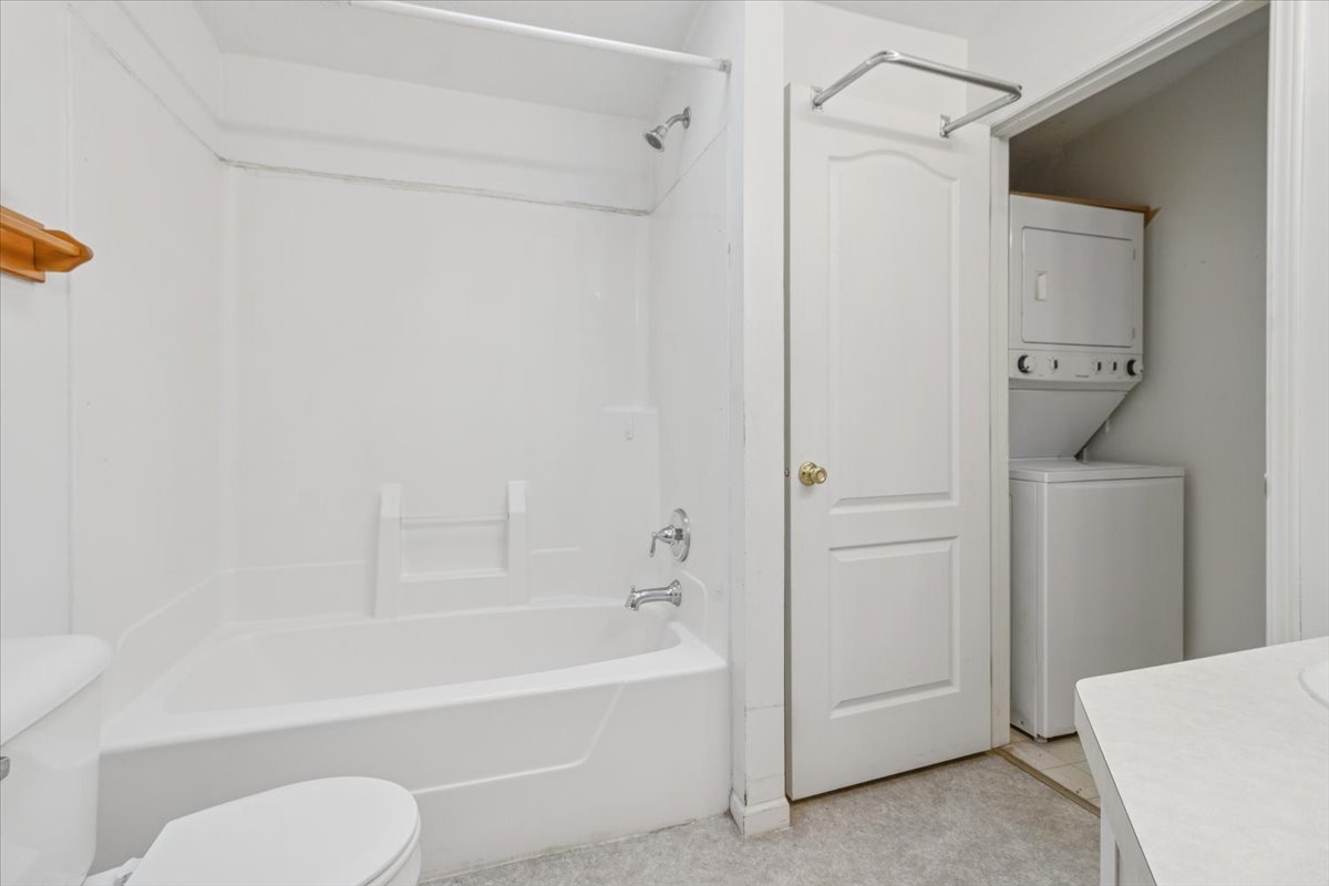 124 Cardinal Lane #B, Sandwich, IL 60548