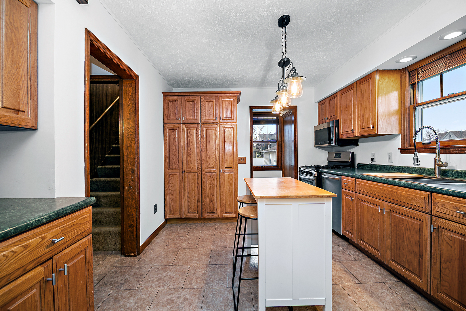 203 E Lake Street, Ashkum, IL 60911