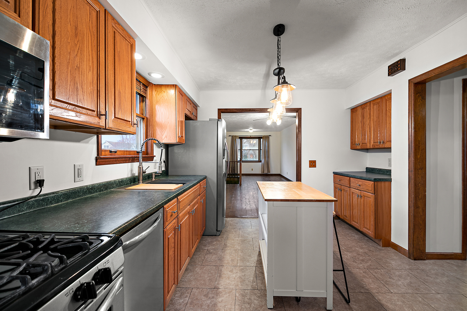 203 E Lake Street, Ashkum, IL 60911