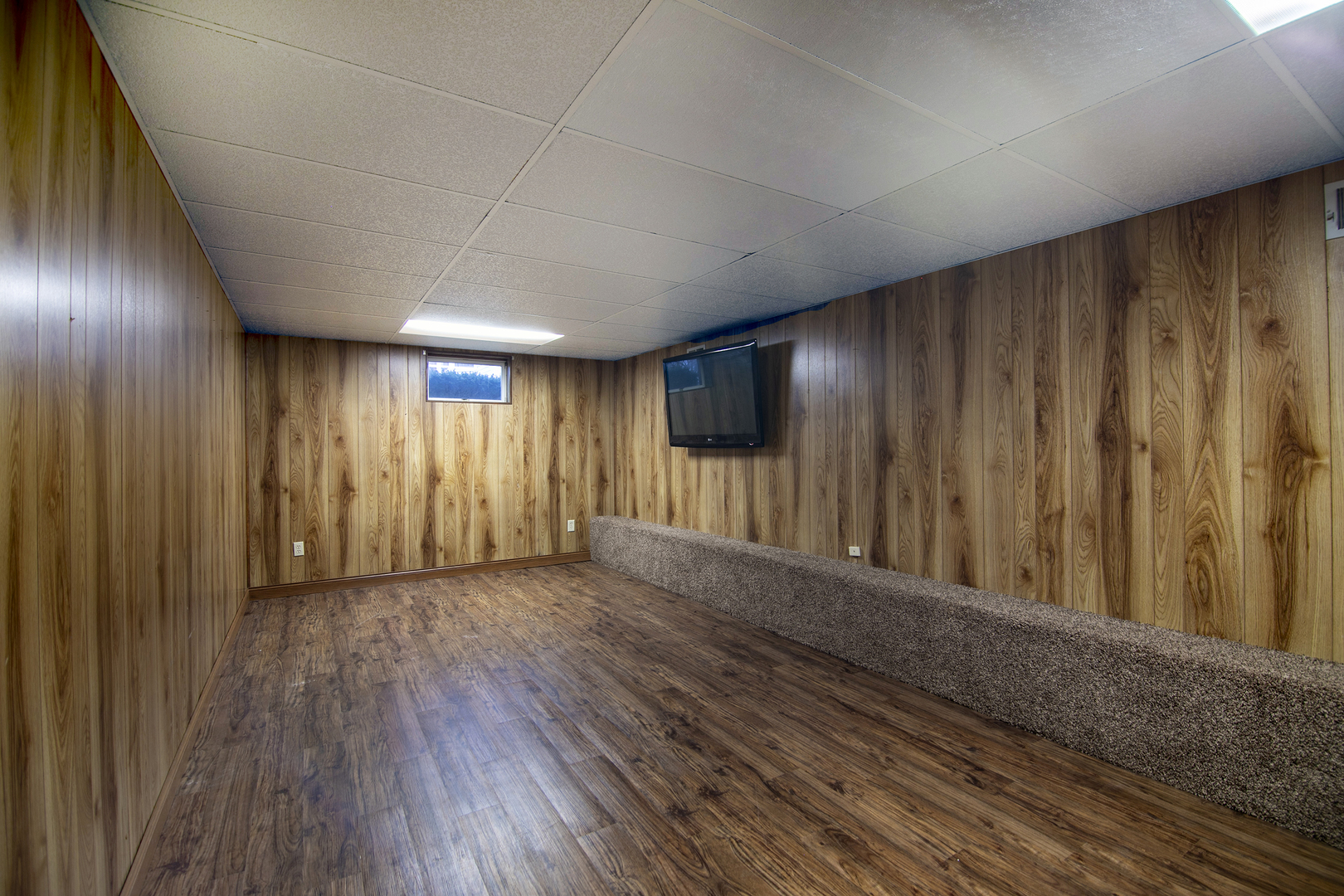 203 E Lake Street, Ashkum, IL 60911