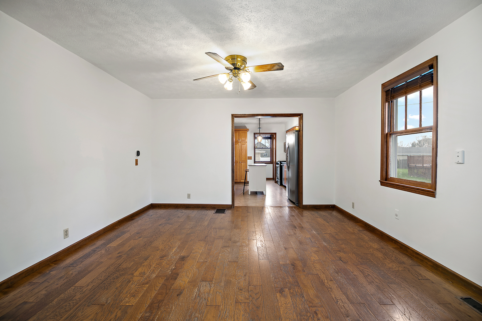 203 E Lake Street, Ashkum, IL 60911