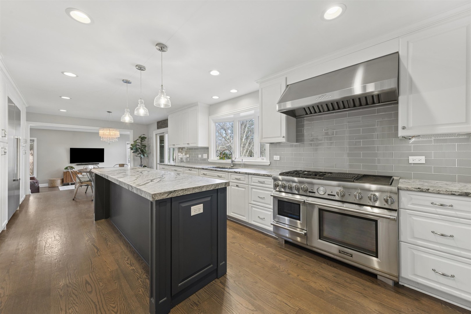 11602 Briarwood Lane, Burr Ridge, IL 60527