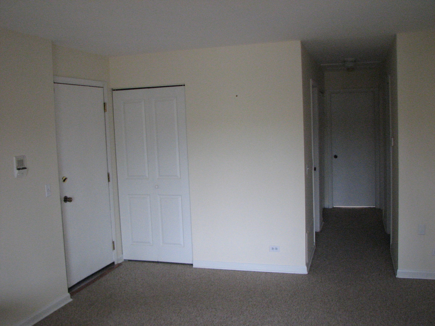 1166 NORTHBURY Lane #C2, Wheeling, IL 60090