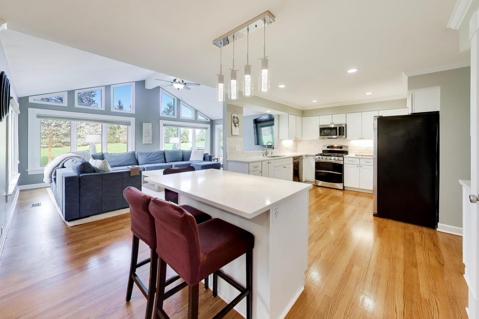 21752 N Mayfield Lane, Deer Park, IL 60010