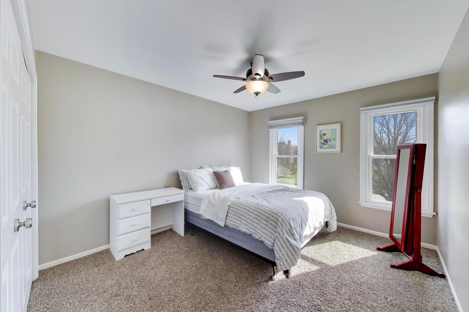 21752 N Mayfield Lane, Deer Park, IL 60010