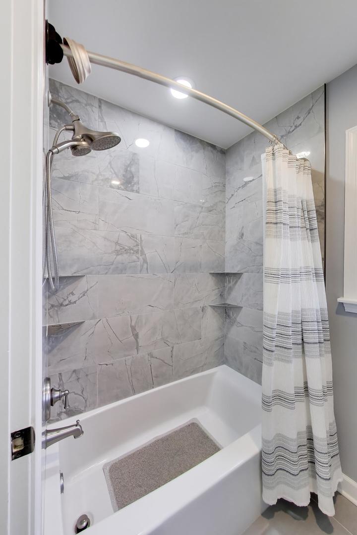 21752 N Mayfield Lane, Deer Park, IL 60010