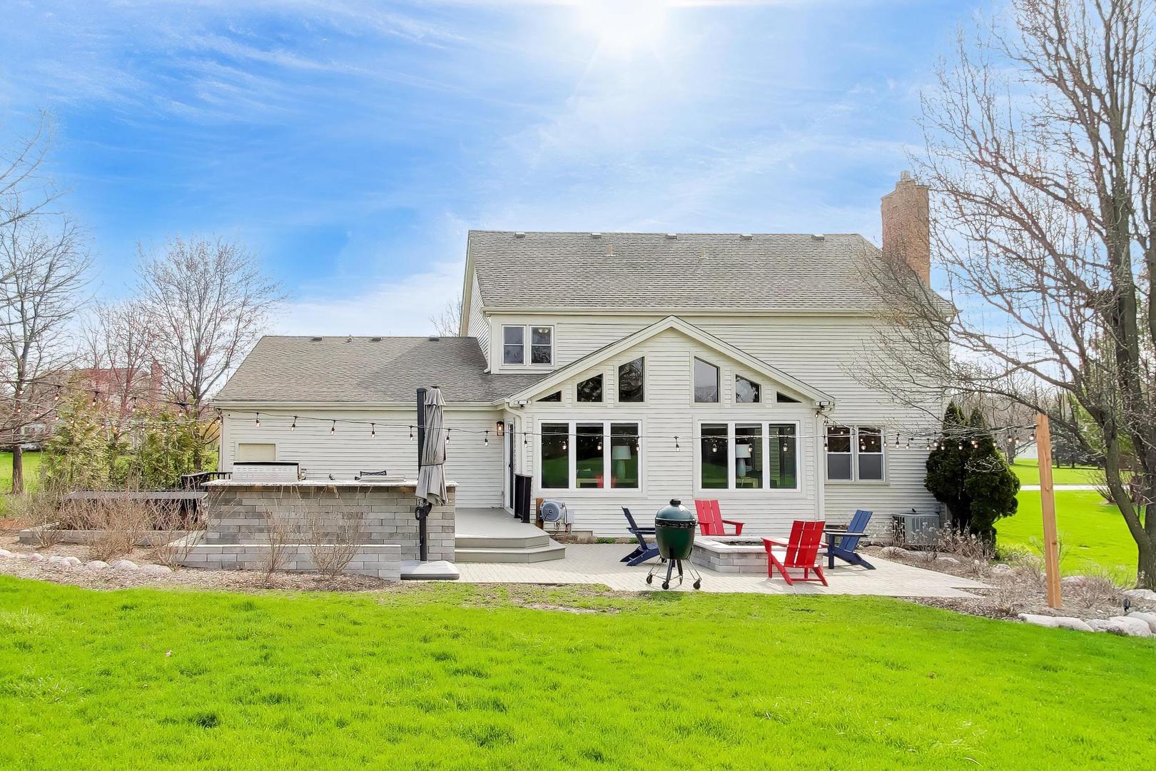 21752 N Mayfield Lane, Deer Park, IL 60010