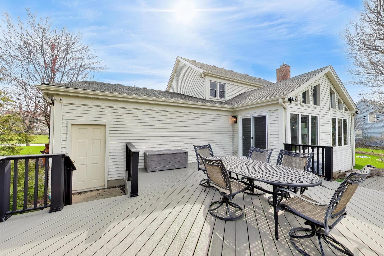 21752 N Mayfield Lane, Deer Park, IL 60010