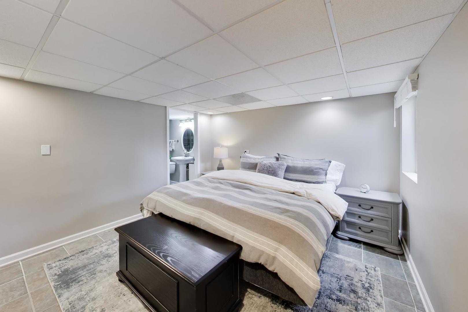 21752 N Mayfield Lane, Deer Park, IL 60010