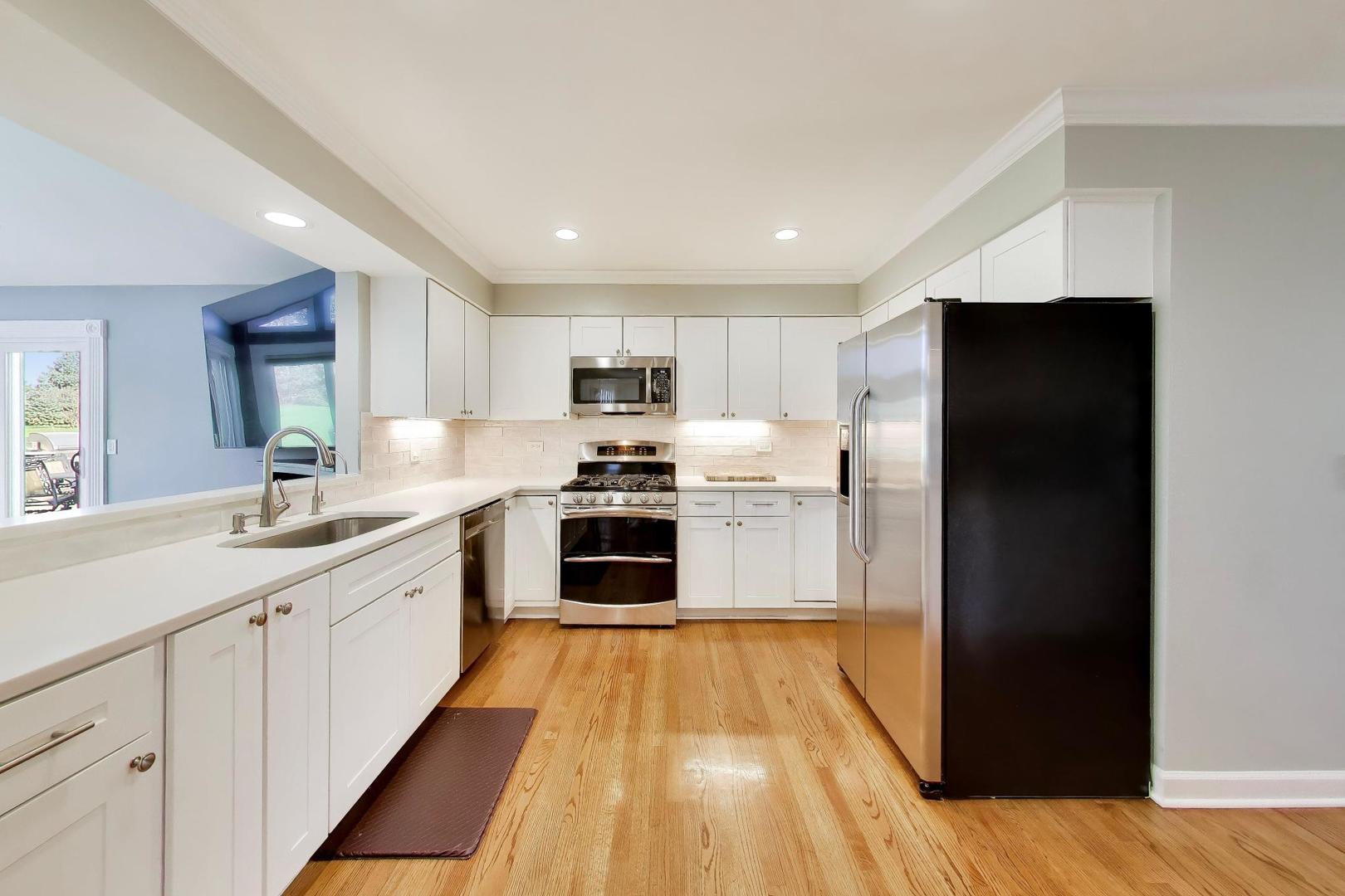 21752 N Mayfield Lane, Deer Park, IL 60010