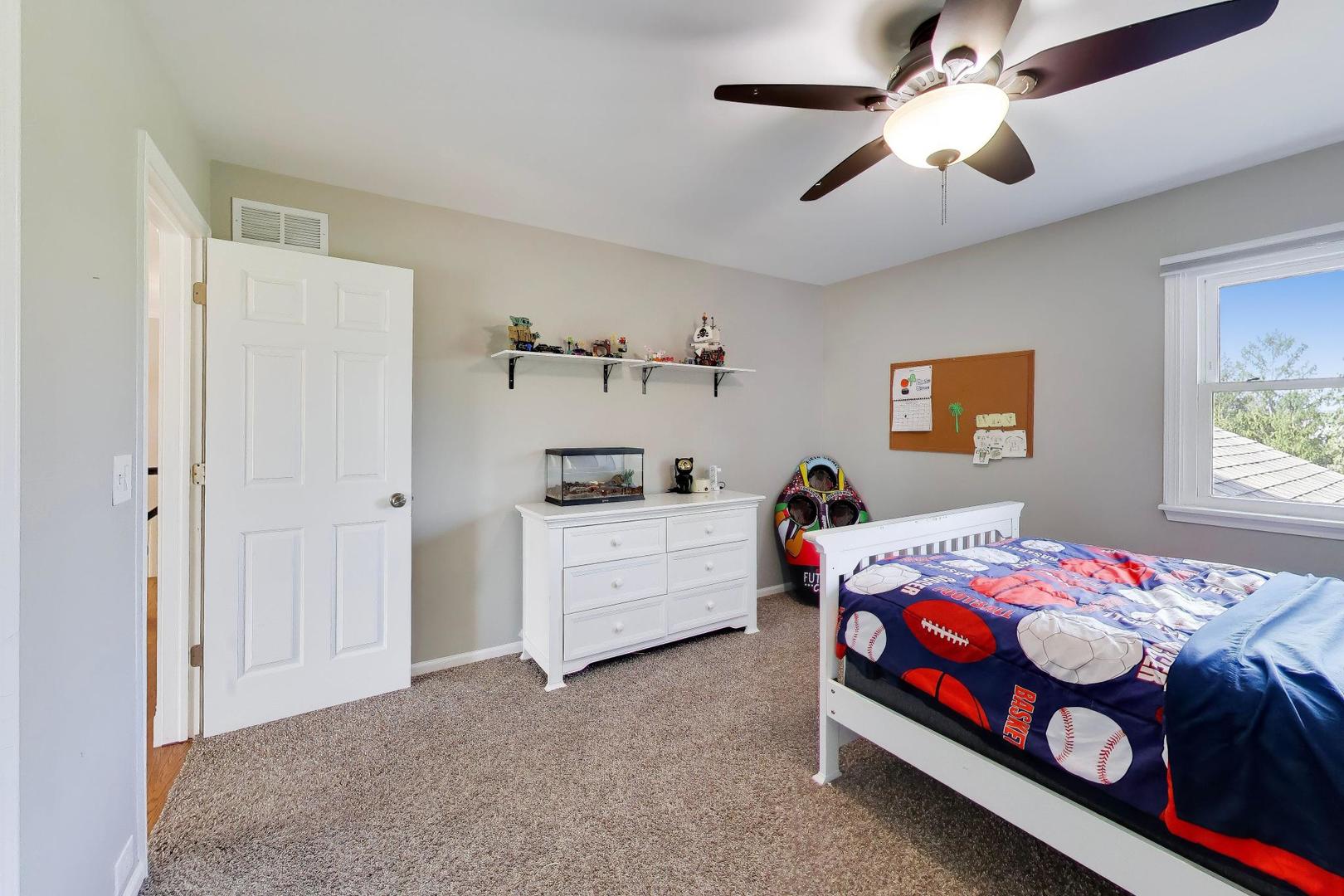 21752 N Mayfield Lane, Deer Park, IL 60010