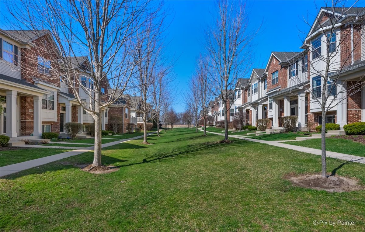 0N079 Vermont Court, Winfield, IL 60190