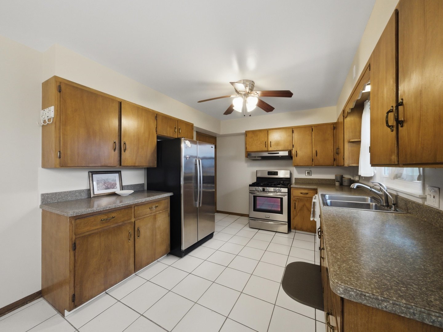 3718 Hillcrest Place, Johnsburg, IL 60051