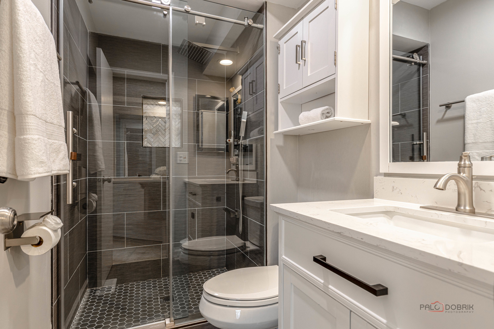 5195 Castaway Lane, Hoffman Estates, IL 60010