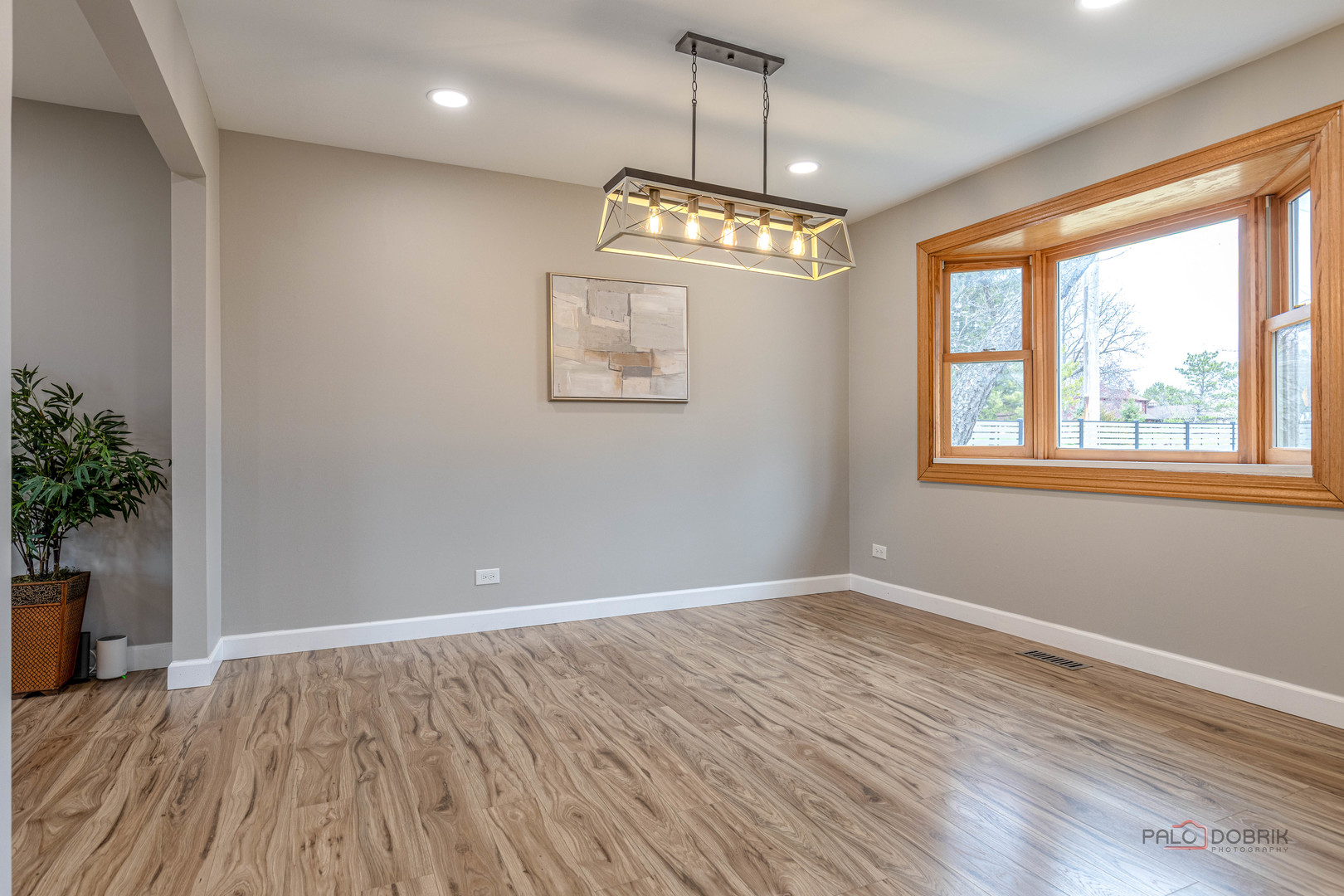 5195 Castaway Lane, Hoffman Estates, IL 60010