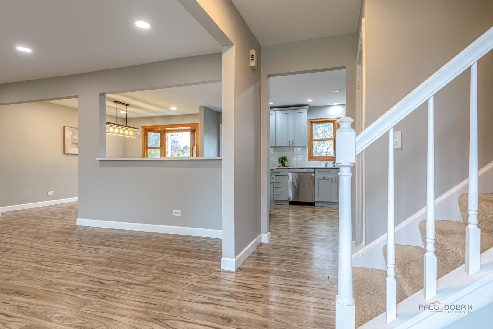 5195 Castaway Lane, Hoffman Estates, IL 60010