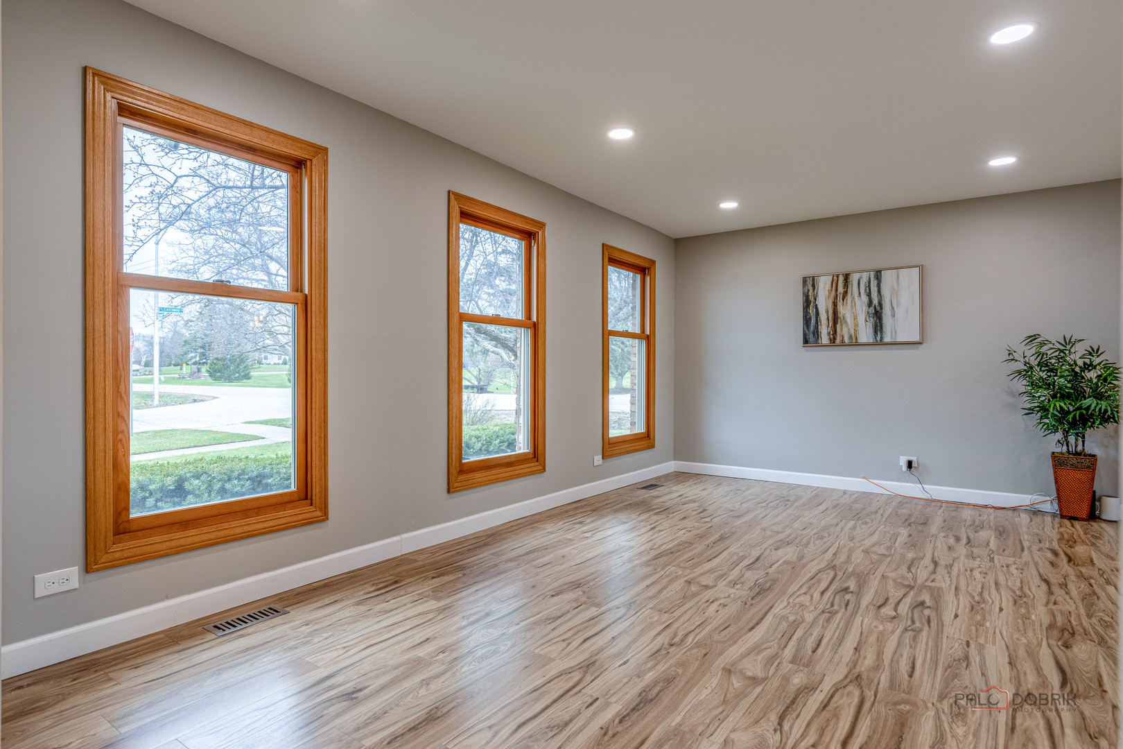 5195 Castaway Lane, Hoffman Estates, IL 60010