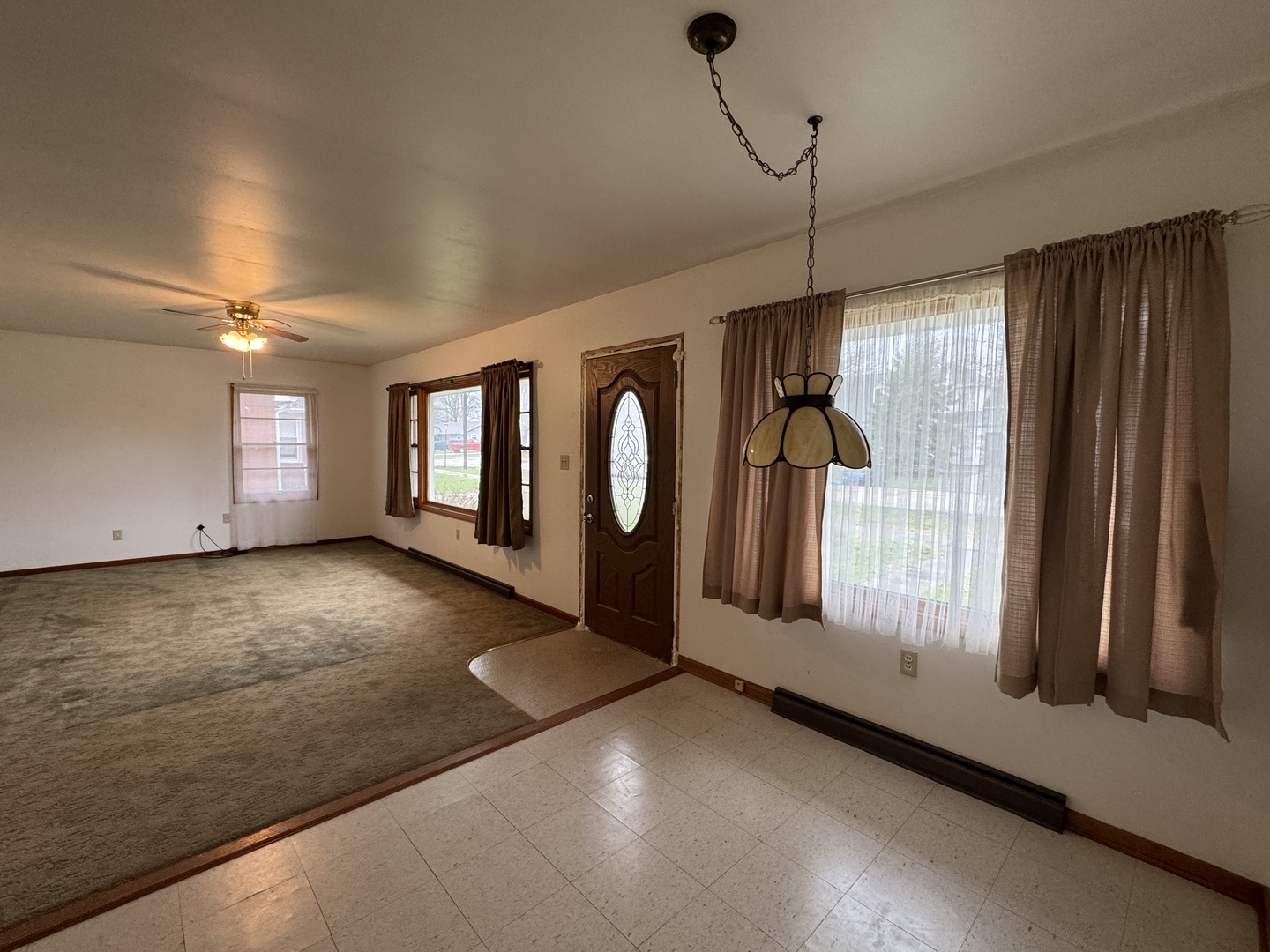 101 W High Street, Lamoille, IL 61330