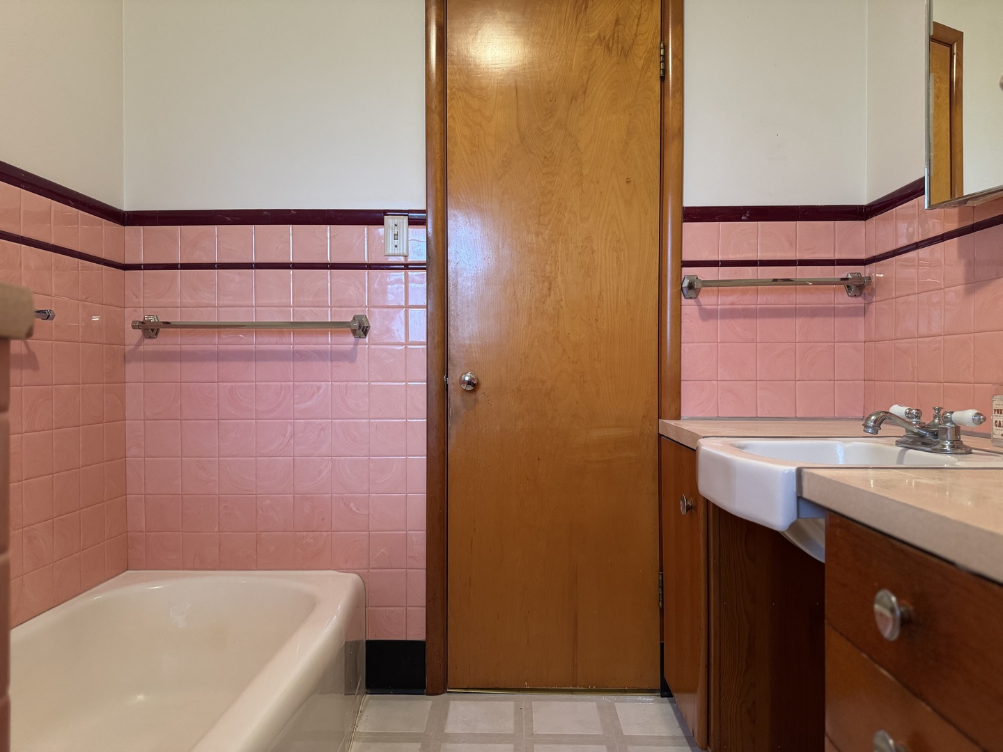 101 W High Street, Lamoille, IL 61330