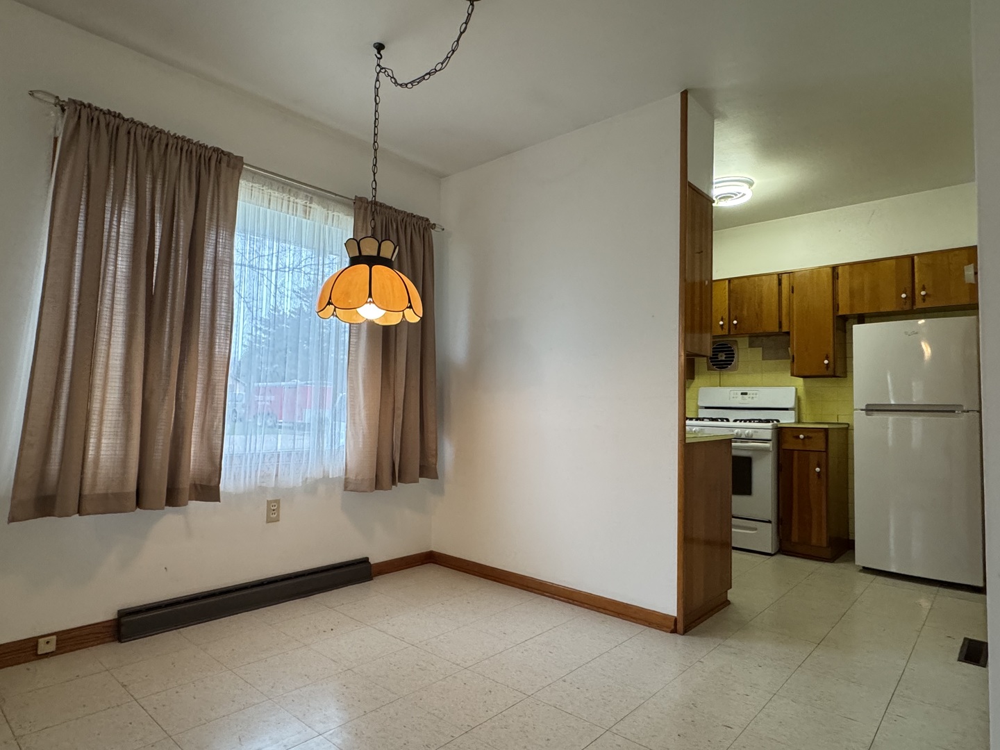 101 W High Street, Lamoille, IL 61330