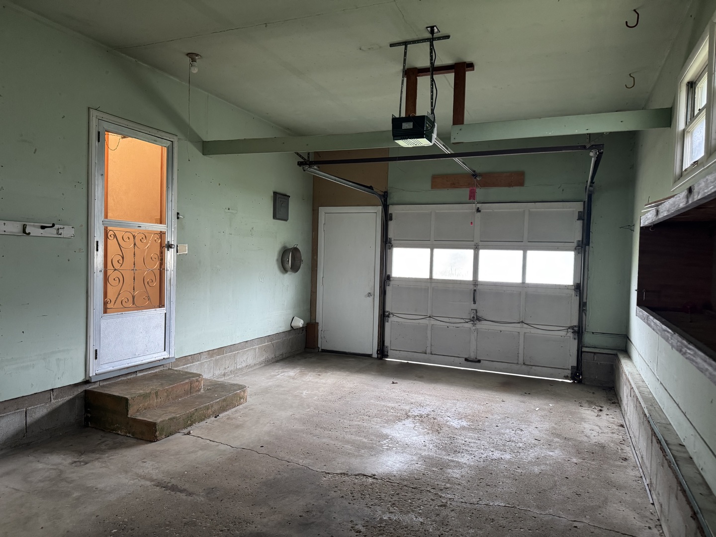 101 W High Street, Lamoille, IL 61330