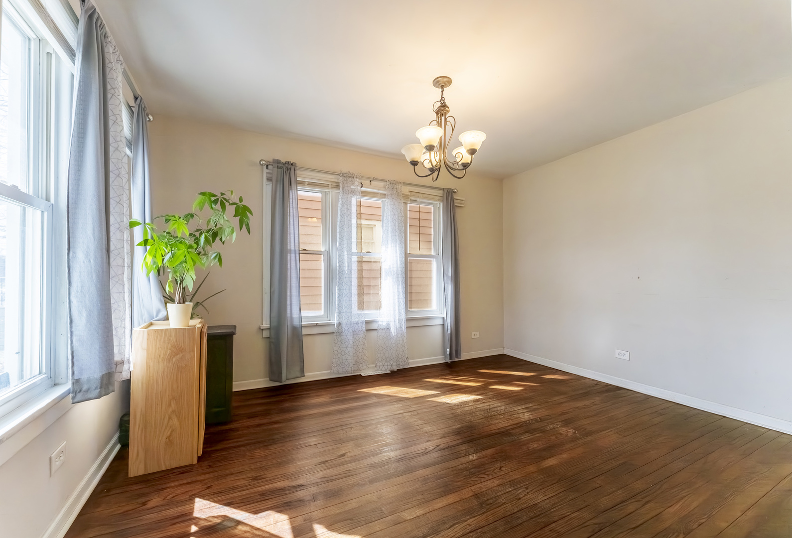 4720 Lincoln Avenue, Lisle, IL 60532