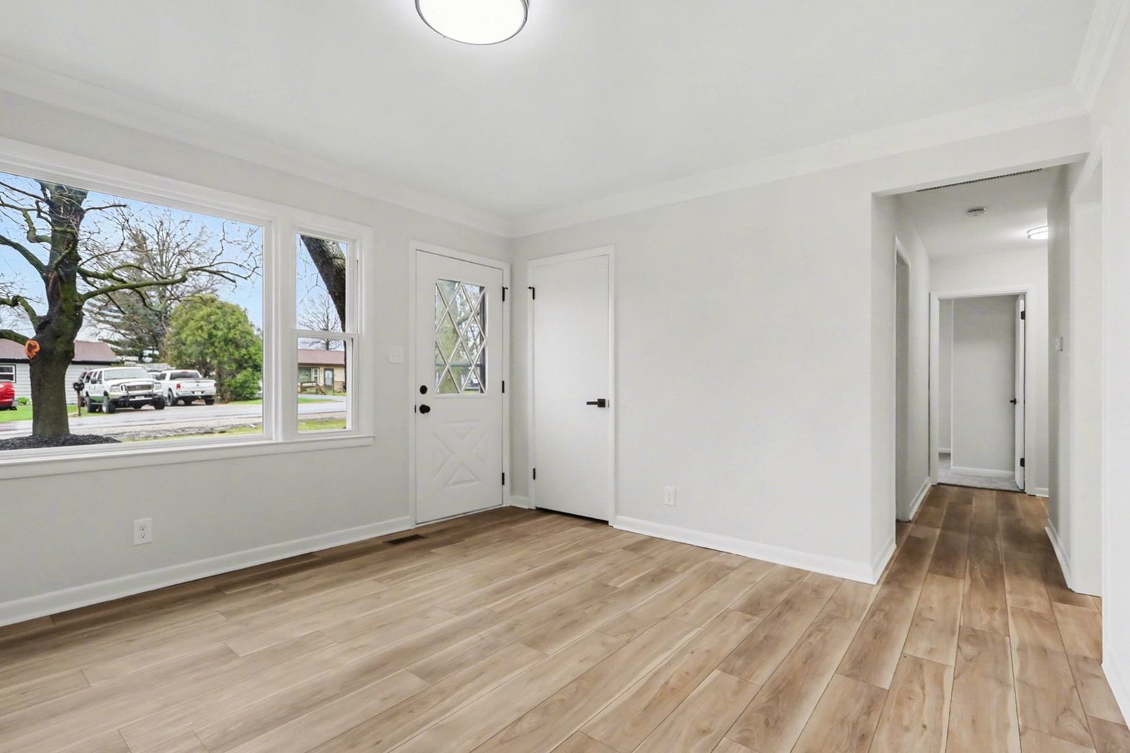 471 Woodlyn Drive, Aurora, IL 60505