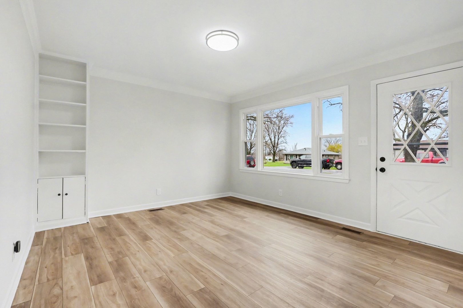 471 Woodlyn Drive, Aurora, IL 60505