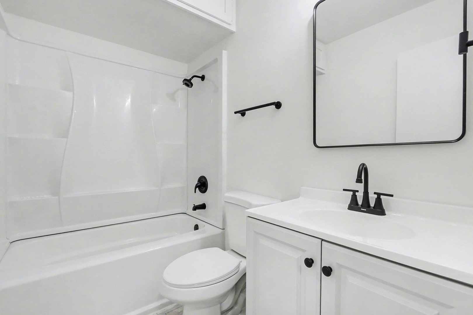 471 Woodlyn Drive, Aurora, IL 60505