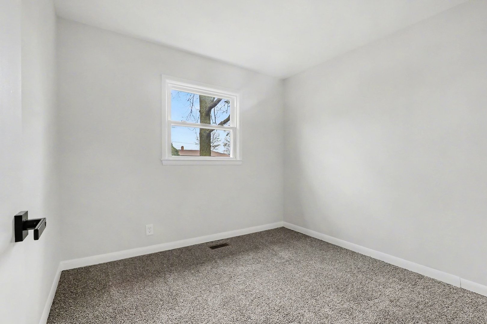 471 Woodlyn Drive, Aurora, IL 60505