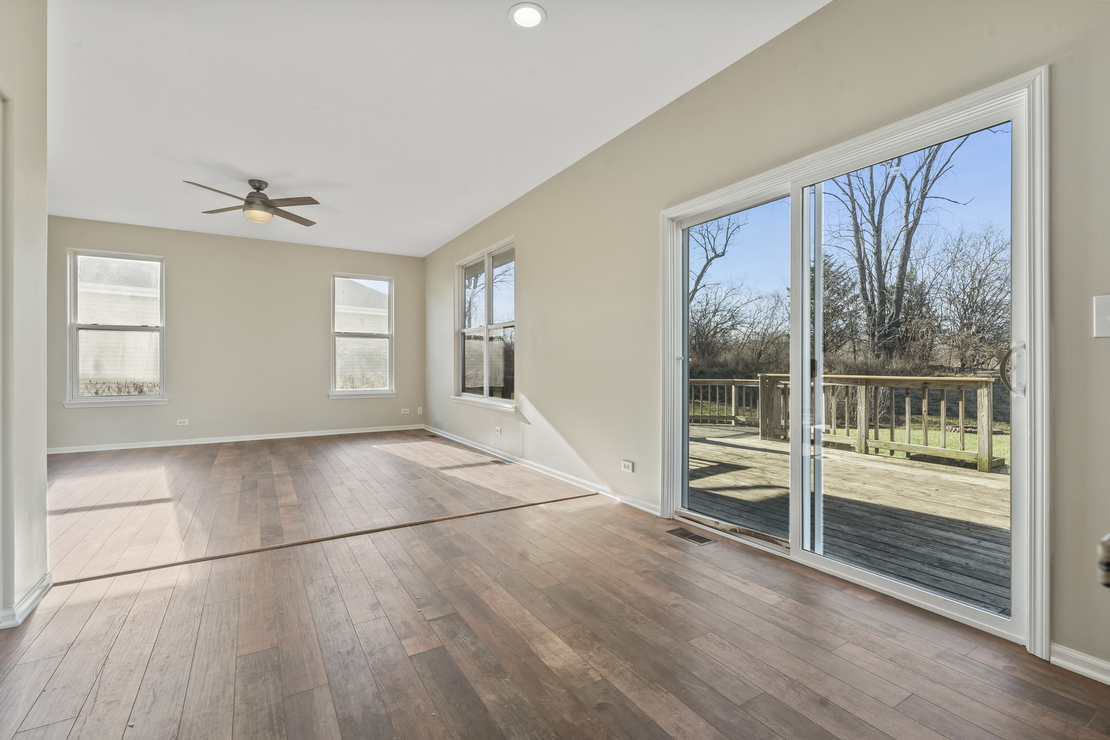 32804 Bending Creek Road, Lakemoor, IL 60051