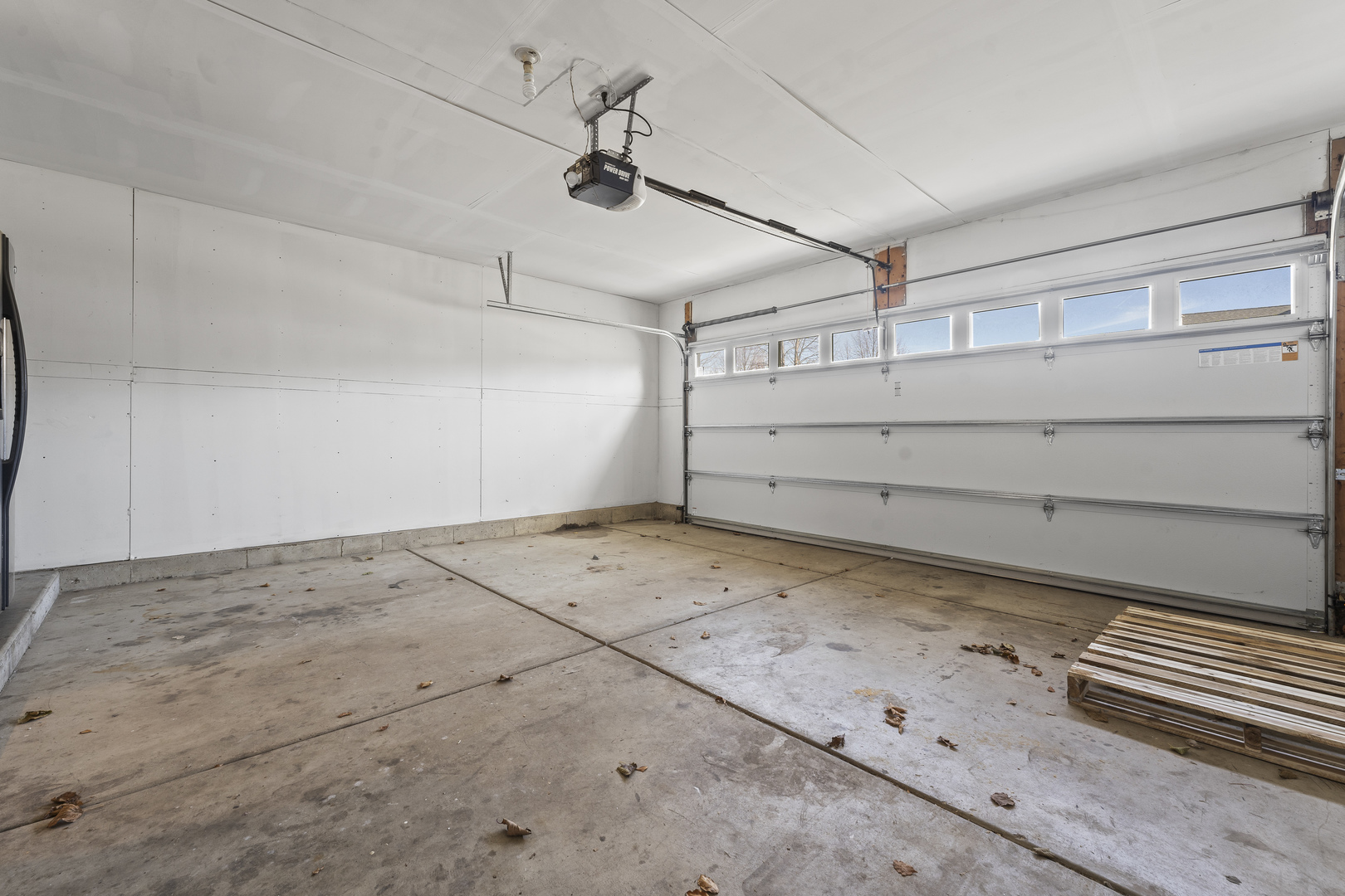 32804 Bending Creek Road, Lakemoor, IL 60051