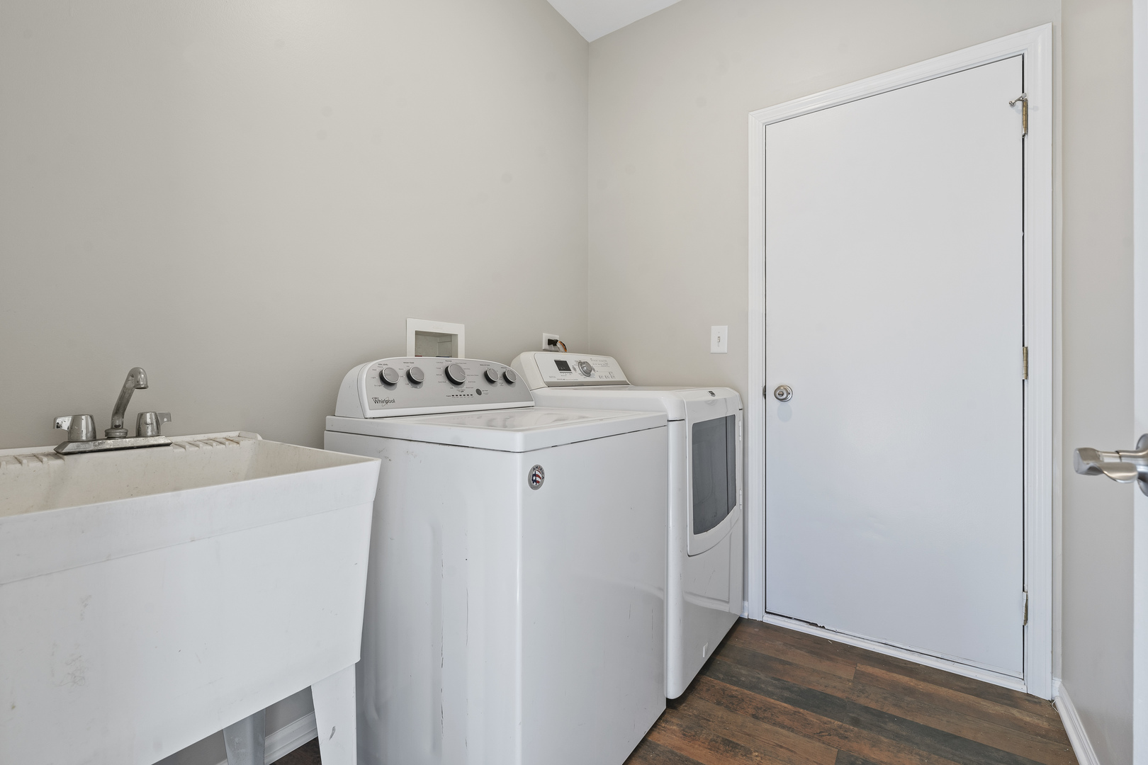 32804 Bending Creek Road, Lakemoor, IL 60051