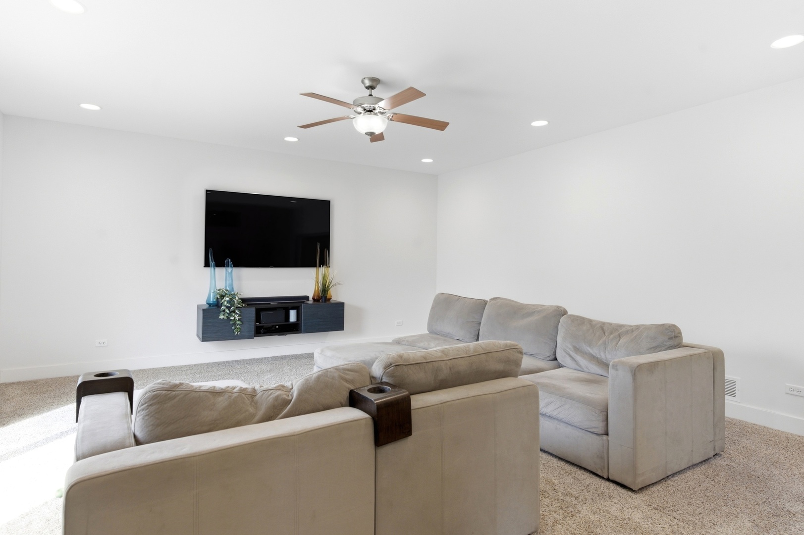 1385 Overton Drive, Lemont, IL 60439