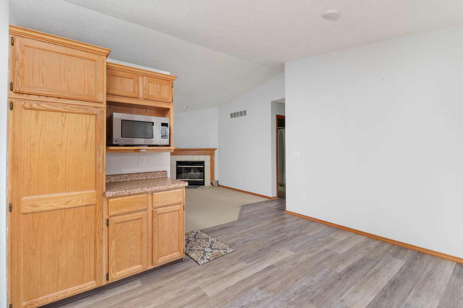 1801 Clearwater Avenue #A, Bloomington, IL 61704