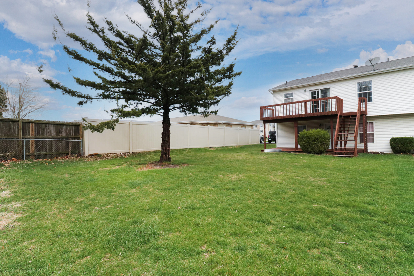 1801 Clearwater Avenue #A, Bloomington, IL 61704