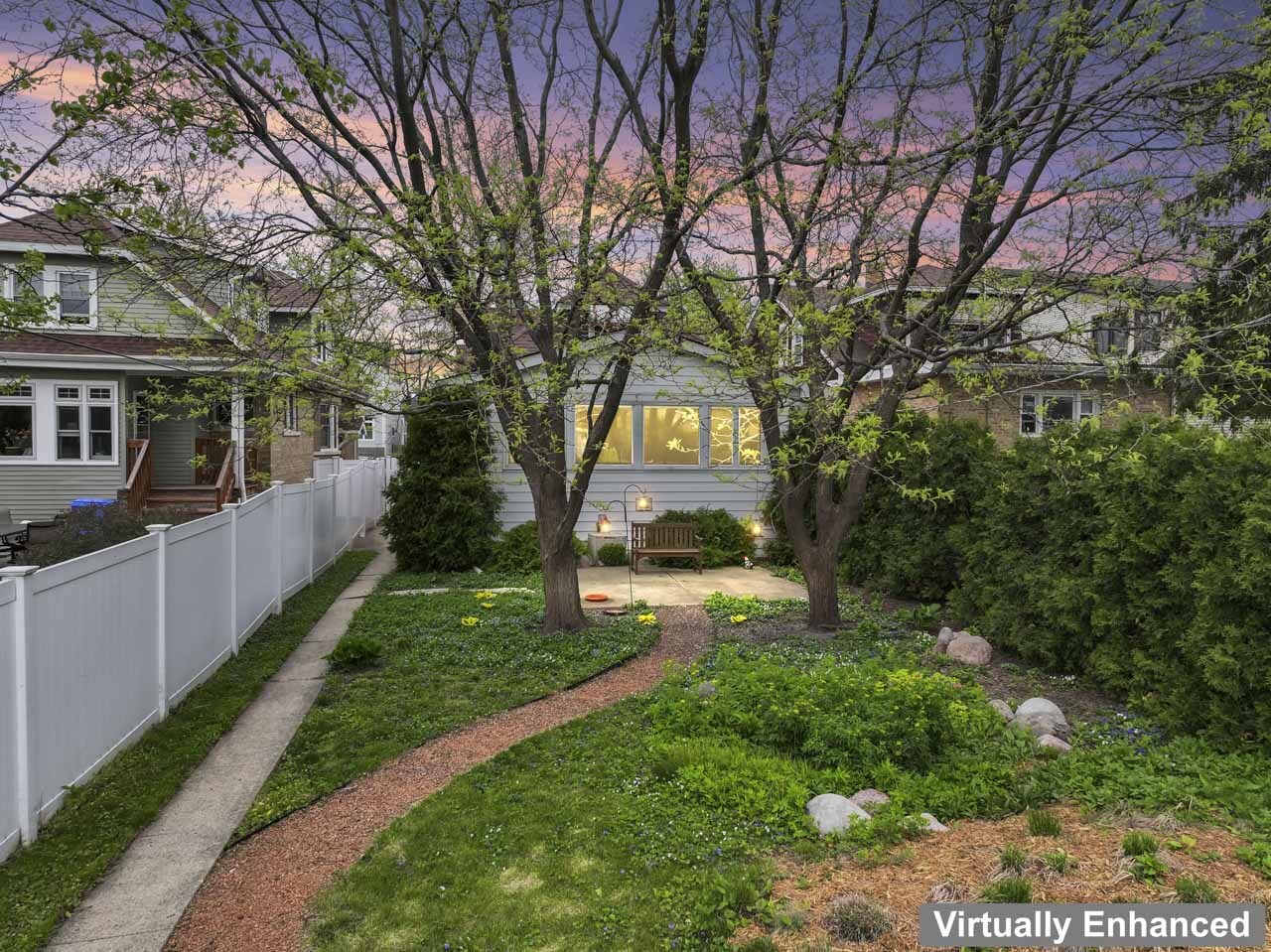 6628 N Onarga Avenue, Chicago, IL 60631